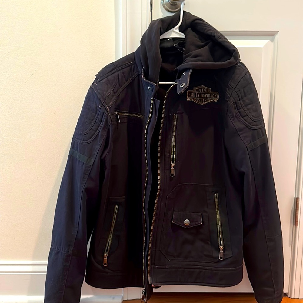 Harley Davidson heavy fabric jacket with fleece inside. Great shape. Size Large